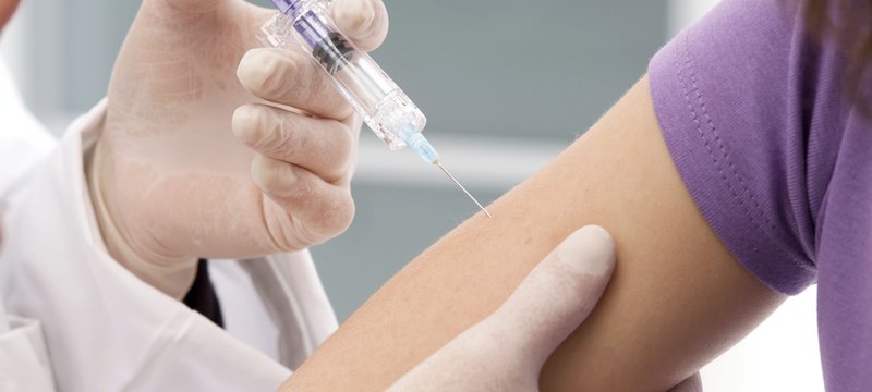Alasan Wajib Vaksin Meningitis Sebelum Haji dan Umrah