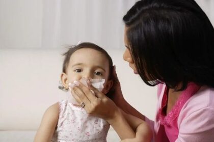 5 Ramuan Herbal untuk Bayi yang Sedang Batuk Pilek