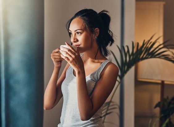 8 Minuman Ampuh Membersihkan Usus Kotor, Pencernaan Lancar!