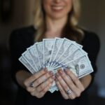 Alasan Perempuan Harus Bisa Mengendalikan Finansial