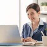 5 Zodiak yang Terkenal sebagai Karyawan Rajin dan Produktif!