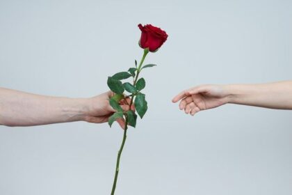 5 Zodiak Anti Love Bombing saat PDKT, Adakah Zodiakmu?