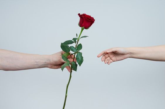 5 Zodiak Anti Love Bombing saat PDKT, Adakah Zodiakmu?