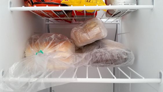 Alasan Roti Cepat Berjamur Jika Tersimpan di Kulkas