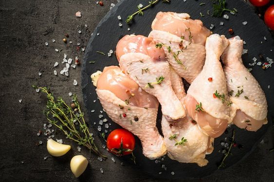 Daftar Makanan Berbahaya Jika Mengonsumsinya Mentah, Catat!