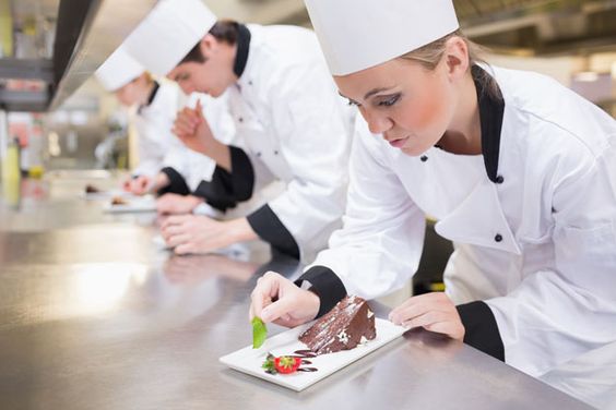 7 Rahasia di Balik Serunya Kompetisi Masak di TV