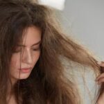 7 Cara Mengatasi Rambut Terlihat Kering, Yuk Catat!