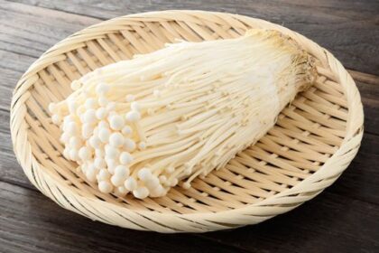 5 Manfaat Jamur Enoki untuk Tubuh dan Tips Mengolahnya
