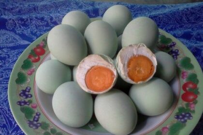 Cara Membuat Telur Asin Tanpa Abu, Simpel dan Anti Ribet!