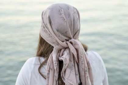 Headscarf Jadi Tren Musim Ini, Begini Mix & Match Para Artis!