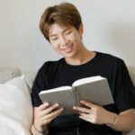 3 Rekomendasi Buku Bacaan RM BTS, Pengisi Waktu Luang!