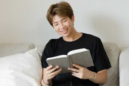 3 Rekomendasi Buku Bacaan RM BTS, Pengisi Waktu Luang!