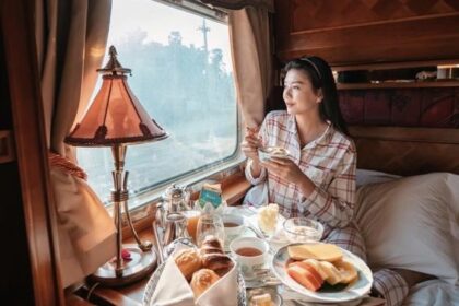 Daftar Makanan Sebaiknya Kamu Hindari Saat di Kereta