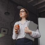 7 Sifat Penanda Perempuan Siap Sukses, Masa Depannya Cerah!