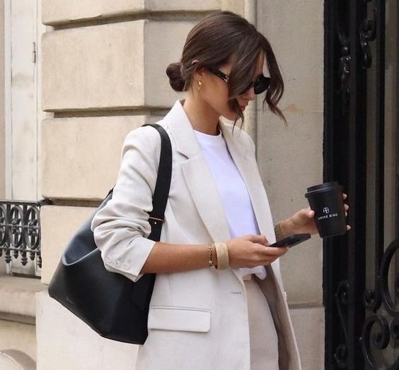8 Fashion Items Wajib Perempuan Karier Miliki, Catat!