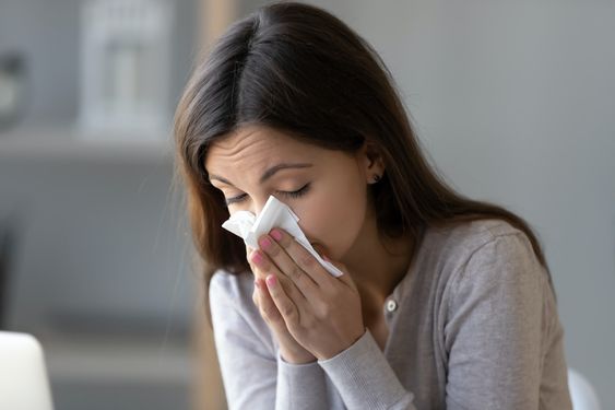 7 Cara Menangani Gejala Awal Flu, Yuk Catat!
