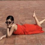 Pesona Jennie 'BLACKPINK' di Jacquemus Fall Winter 2024