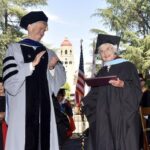 Kisah Lulusan S2 Stanford di Usia 105 Tahun