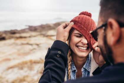 4 Zodiak yang Cocok Jadi Pasangan Cancer, Jamin Awet!