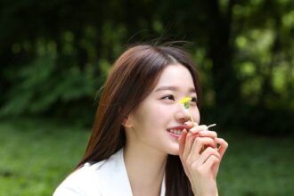 8 Idol K-Pop yang Debut di Usia 14 Tahun, Berkarier sejak Remaja!
