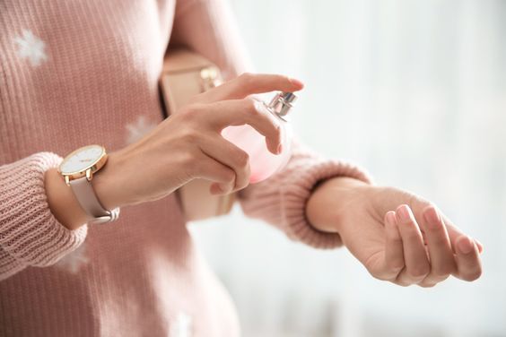 Hindari Wangi Parfum Ini Ketika Cuaca Panas!