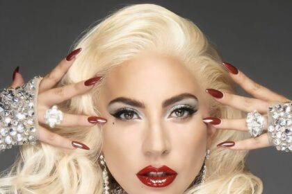 Lady Gaga Umumkan Pertunangan dengan Michael Polansky