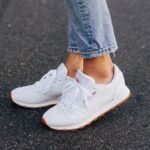 5 Jenis Sepatu yang Perlu Kamu Pikirkan Ulang Sebelum Beli