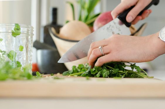 5 Makanan yang Sebaiknya Tak Tersimpan di Dapur