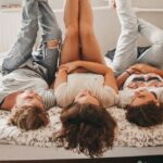 5 Zodiak yang Paling 'Soft Spoken', Nyaman Jadi Tempat Curhat!
