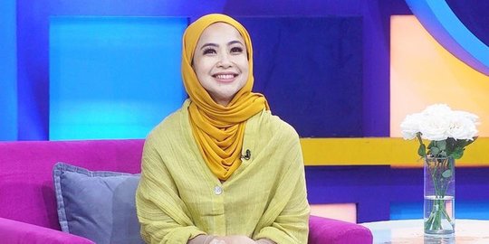 9 Artis Cantik Ini Putuskan Berhijab Setelah Pulang Umrah
