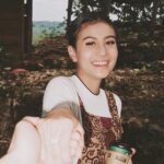 Rekap Viralnya Selebgram Awkarin yang Berseteru dengan Ojol