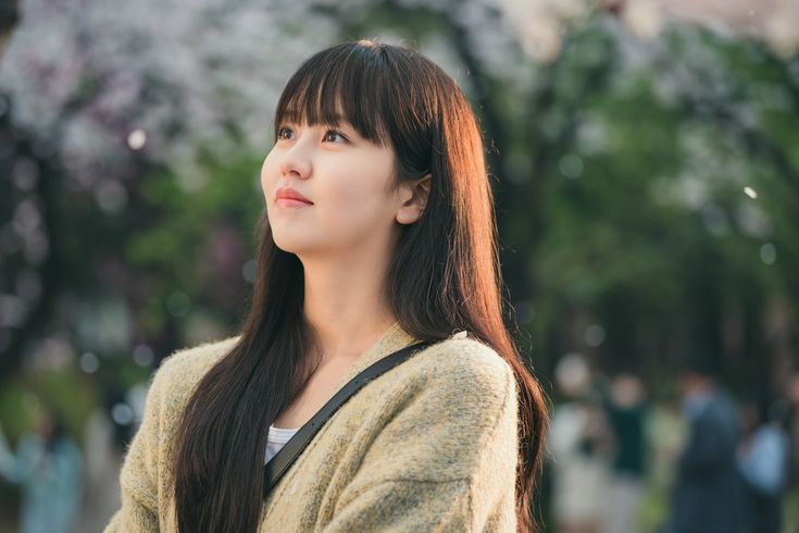 Perjalanan Karier Kim So Hyun, Mantan Artis Cilik yang Comeback