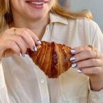 Cara yang Tepat Makan Croissant Menurut Pakar Etiket