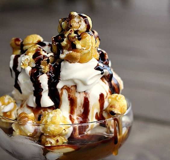 3 Versi Sejarah Es Krim Sundae yang Picu Perdebatan