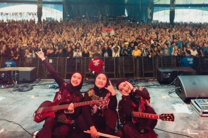 Voice of Baceprot Band Indonesia Pertama Tampil di Glastonbury