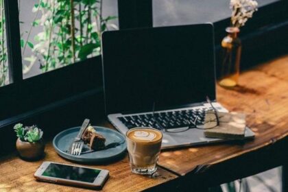 Work From Cafe Jadi Cara Kekinian untuk Lebih Produktif