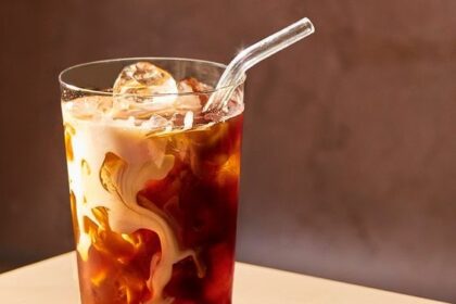 5 Tips Bikin Es Kopi Enak Ramah Diet