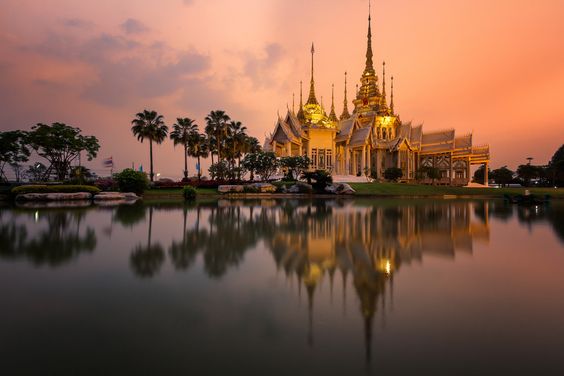 Etika saat Mengunjungi Kuil di Thailand yang Wajib Dipatuhi