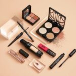 Alasan Tak Perlu Makeup saat Naik Pesawat, Perlu Dipahami!
