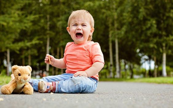 7 Cara Efektif Mengatasi Tantrum Anak Menurut Psikolog