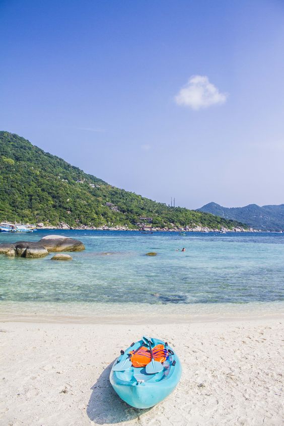 Warga Pulau Ini Larang Turis Bawa Wadah Plastik, Patut Dicontoh!
