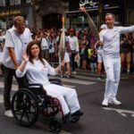 Jurnalis Korban Serangan Israel Bawa Obor Olimpiade Paris 2024