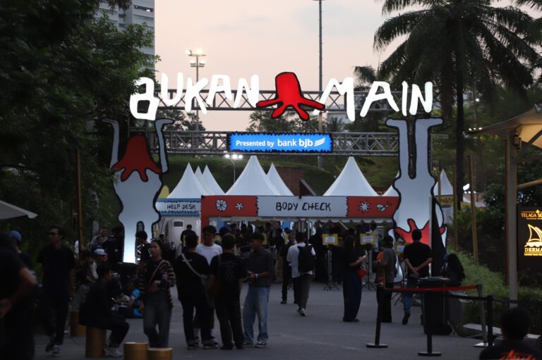Dengan Dukungan Penuh bank bjb, Vindes Bukan Main Meriah di Senayan Park