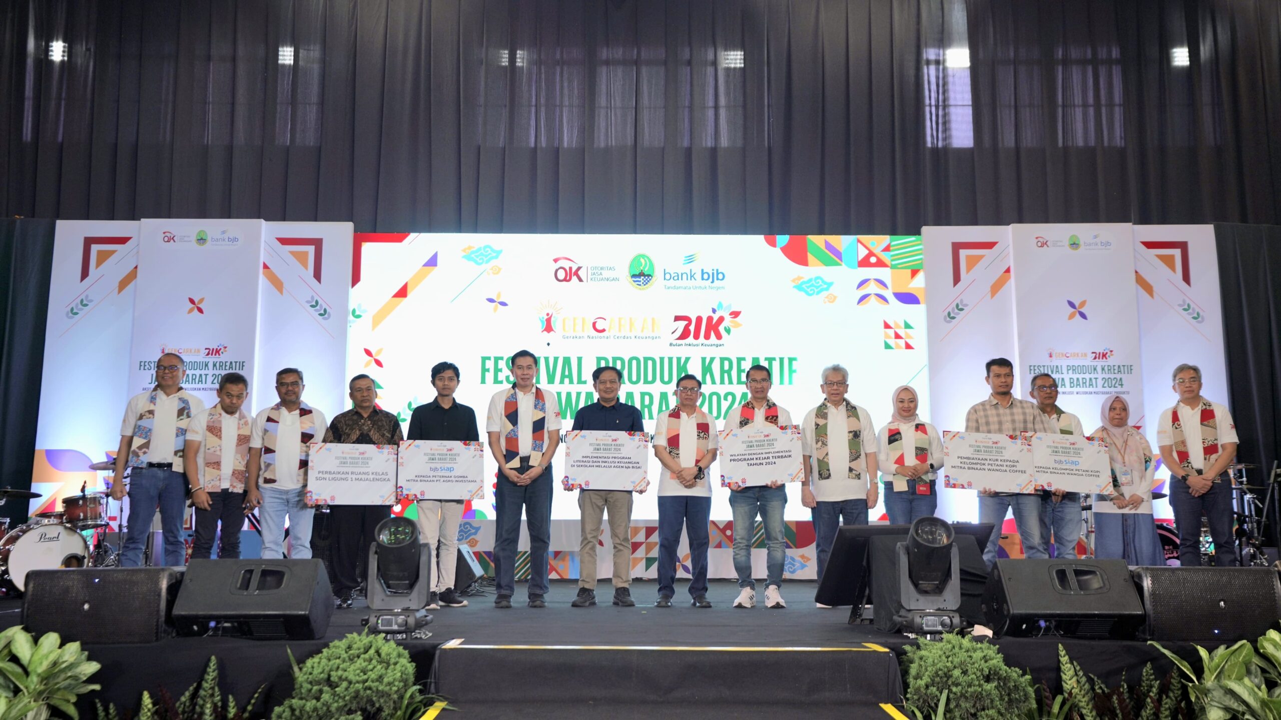 Mendorong Literasi dan Inklusi Keuangan serta Pertumbuhan Ekonomi Daerah, bank bjb menyelenggarakan Festival Produk Kreatif Jawa Barat